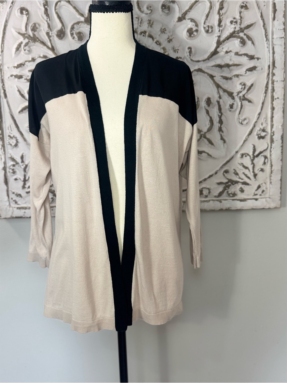 The Limited Colorblock Open Front Cardigan Sweater | Black & Beige Lightweight L